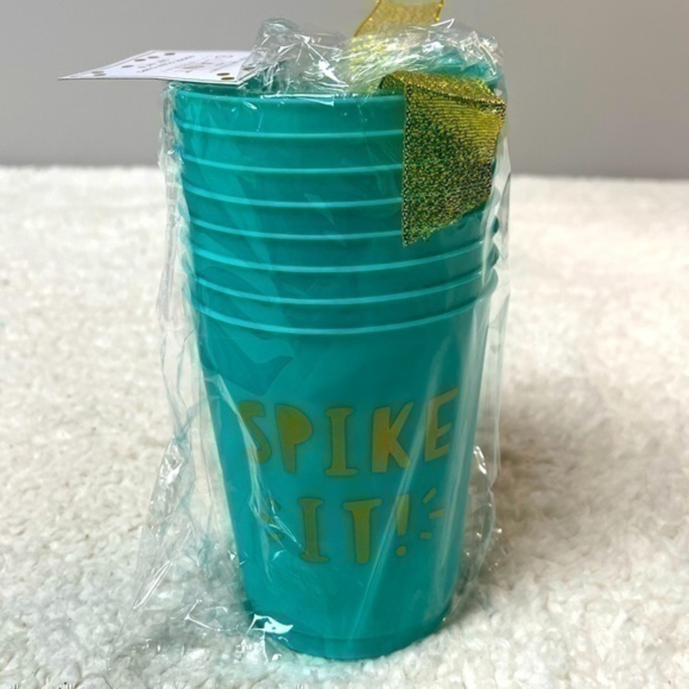 💖2/$12💖Slant “Spike It” 16 Oz. Reusable Flex Cups